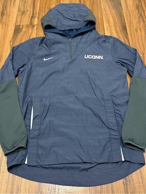 Nike UConn Huskies Repel Half Zip Hooded Windbreaker Men’s Medium CQ5239